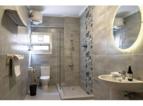 Settle Inn South 90 Apartments