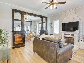 Fire Pit: Pet-friendly Mt Vernon Gem!