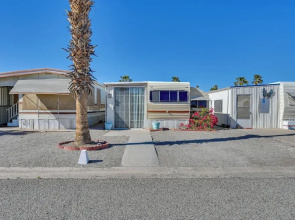 Cozy Yuma Vacation Rental w/ Resort Amenities!