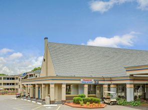 Days Inn Charlotte North-Speedway-UNCC-Research Pa