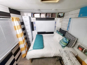 Camper Apt DE Sleeps 3