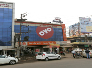 OYO Flagship 26160 Hotel Multi Star