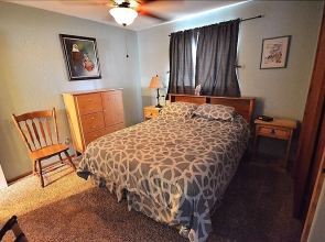 Guys Getaway - Two Bedroom Cabin