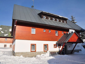 House Ostruzna 9576
