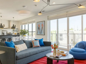The Carter 401 by Avantstay 4BR Balcony