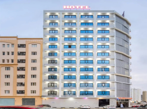 OYO Townhouse 156 Rose Hotel Apartments.