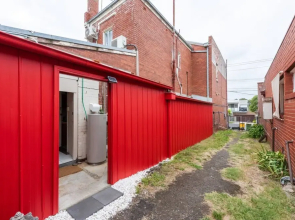 3 Bedroom Unit in the Heart of Beautiful Northcote