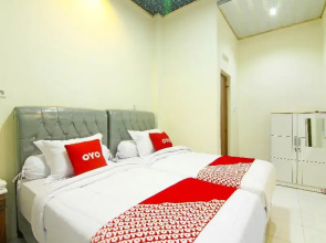Oyo 90978 Khalifi Guesthouse Syariah