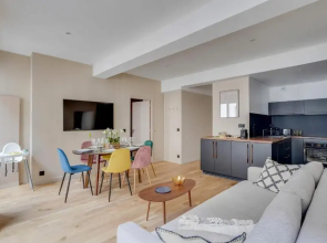 167-Suite K Very Luxe Apartment