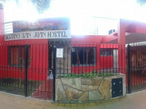 Destino San Juan Hostel