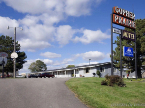 Gopher Prairie Inn