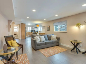 9 Mi to Dtwn: Quiet South Denver Apartment