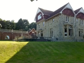 Historic Manor House - Sleeps 16 - Pool & Hot Tub