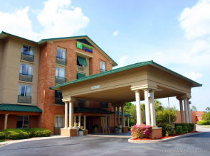 Holiday Inn Express Hotel & Suites Bluffton @ Hilt