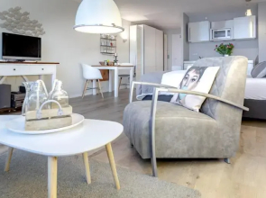 City Loft 008 "Strandnahes 1 Zimmer Appartement in der Innenstadt" mit Balkon