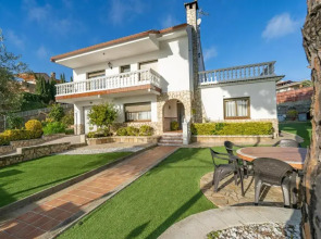 HomeHolidaysRentals Arenal - Costa Barcelona