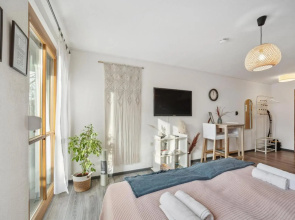 City und Bahnhof Nähe Apartment mit Terrasse, TV und Internet