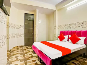 Roomshala 164 Hotel Thanks