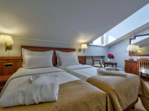 My City Hotel