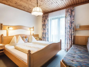 Apartment in Kleinarl Near Ski Lift