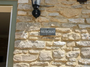 Nutchat Barn