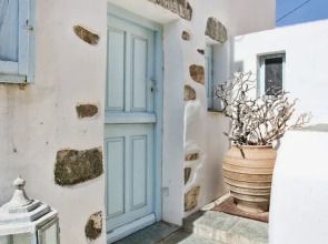 Traditional Stonehouse Breathtaking View