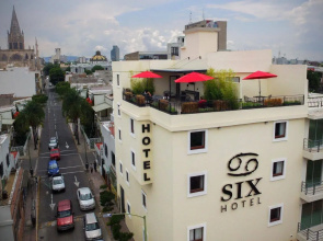 Six Hotel Guadalajara Expiatorio
