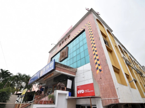 Oyo Flagship 45429 Mhasrul Gaon Dindori Rd