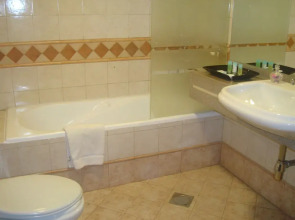 Al Manar Grand Hotel Apartments