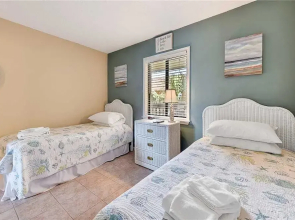 Ocean & Racquet 2303 - Two Bedroom Condo