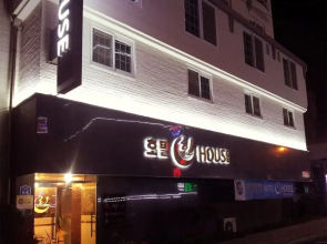 Hotel Lynn House