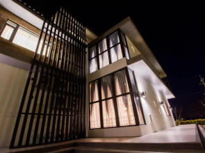 Green Light Villa