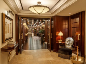 Maxwell Reserve Singapore, Autograph Collection