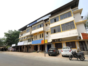 OYO 11967 Hotel Clarissa