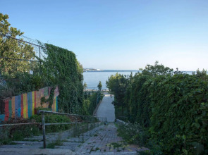 Juliet Rooms & Kitchen