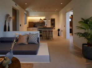 Halcyon Days Suites