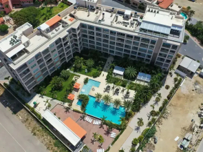 Eagle Beach Resort Ground Level 3br3ba Pool Levent