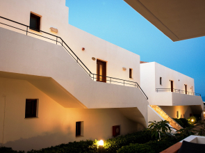 Amazones Village Suites