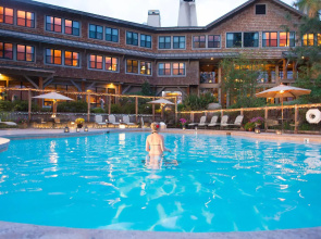 Sun Mountain Lodge