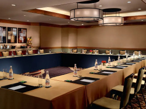 Omni Los Angeles Hotel at California Plaza
