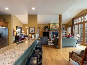 45 Thackwell Lane 4 Bedroom Townhouse by RedAwning