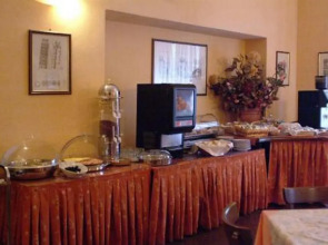 Hotel Caffè Verdi - 24 hours Reception