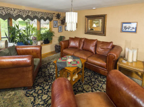 Hawk Valley Retreat and Cottages