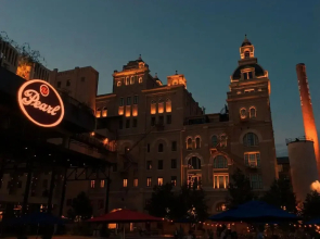 Cozy and Lovely 2BR 1BA Apt#b Near Lively Downtown