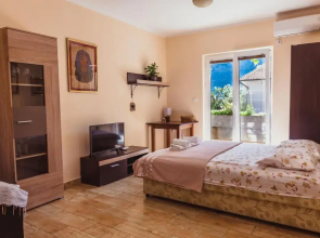 Apartments Krsto Dobrisa