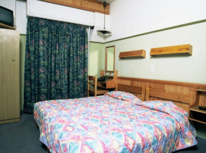 Alma Hotel