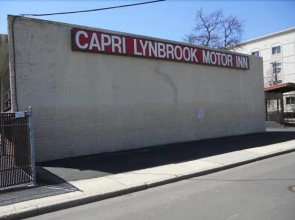Capri Lynbrook Motor Inn