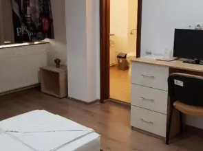 Hotel Tomi