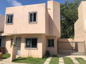 House for 6 People Comfortable and Economical
