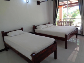 Manel Guest House